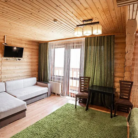 Hotel Готель Чарда