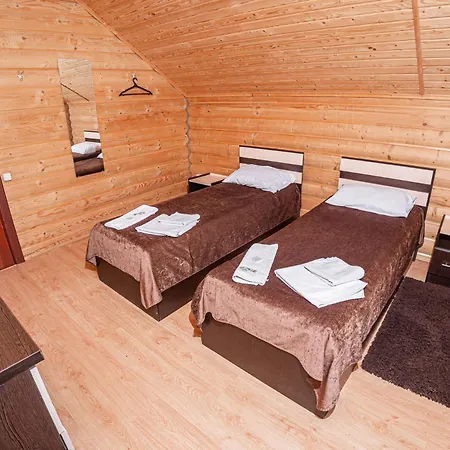 Hotel Готель Чарда