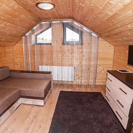 Hotel Готель Чарда 3*